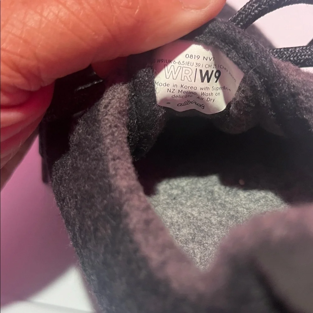 Ladies ALLBIRDS GREY WOOL SNEAKERS